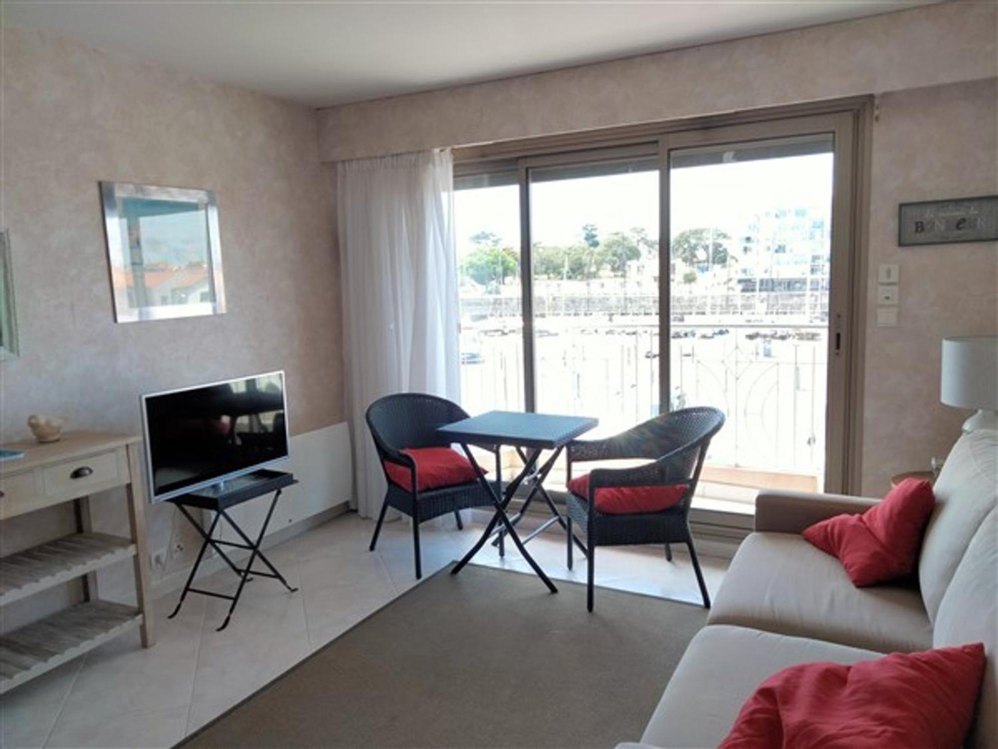 Studio Alcove - Face Au Chenal, 50M Plage/Port, 700M Centre-Ville, Capacite 3 Pers., Confort Moderne - Fr-1-331-202 Les Sables-d'Olonne Exterior photo